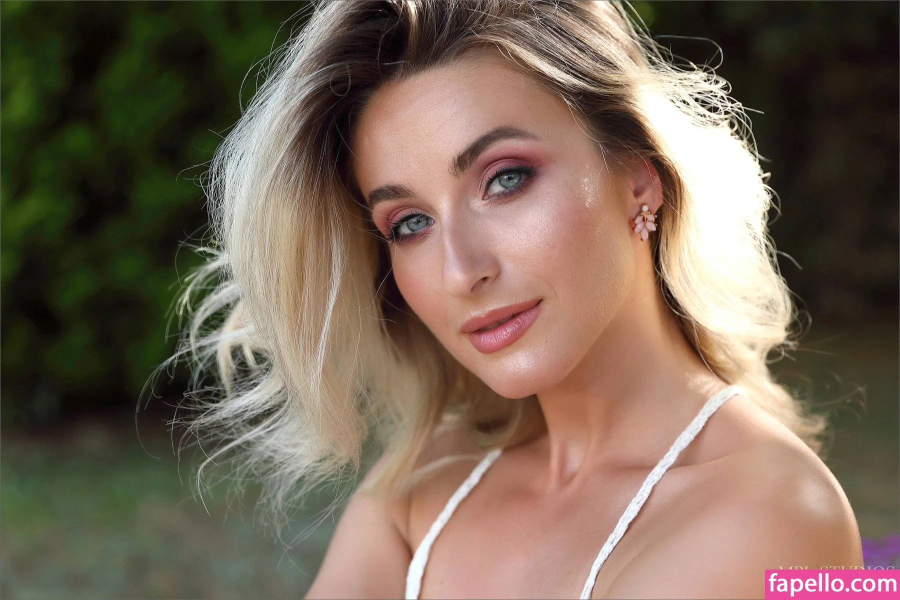 Cara Mell Onlyfans Photo Gallery 