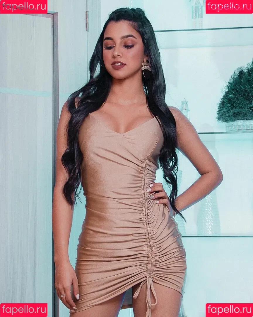 Valeria Carruyo Onlyfans Photo Gallery 
