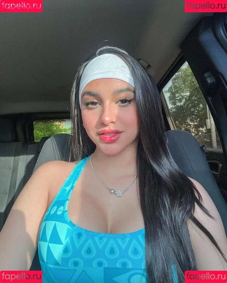 Valeria Carruyo Onlyfans Photo Gallery 
