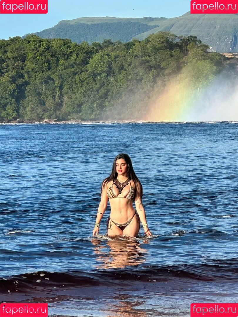 Valeria Carruyo Onlyfans Photo Gallery 