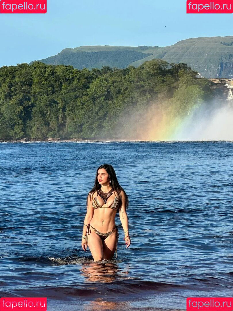 Valeria Carruyo Onlyfans Photo Gallery 