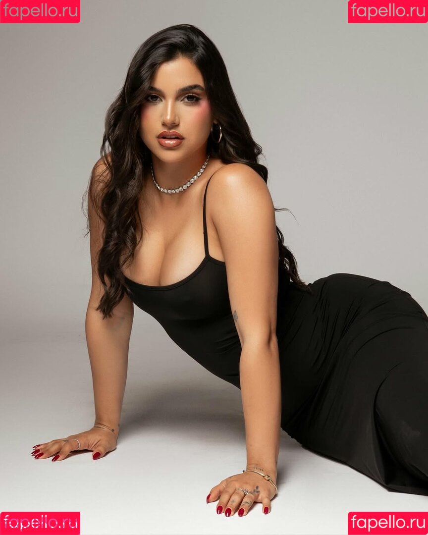 Valeria Carruyo Onlyfans Photo Gallery 