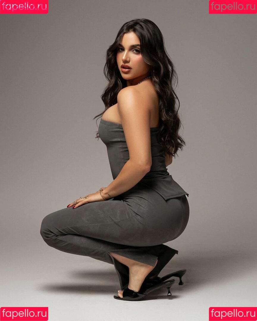 Valeria Carruyo Onlyfans Photo Gallery 