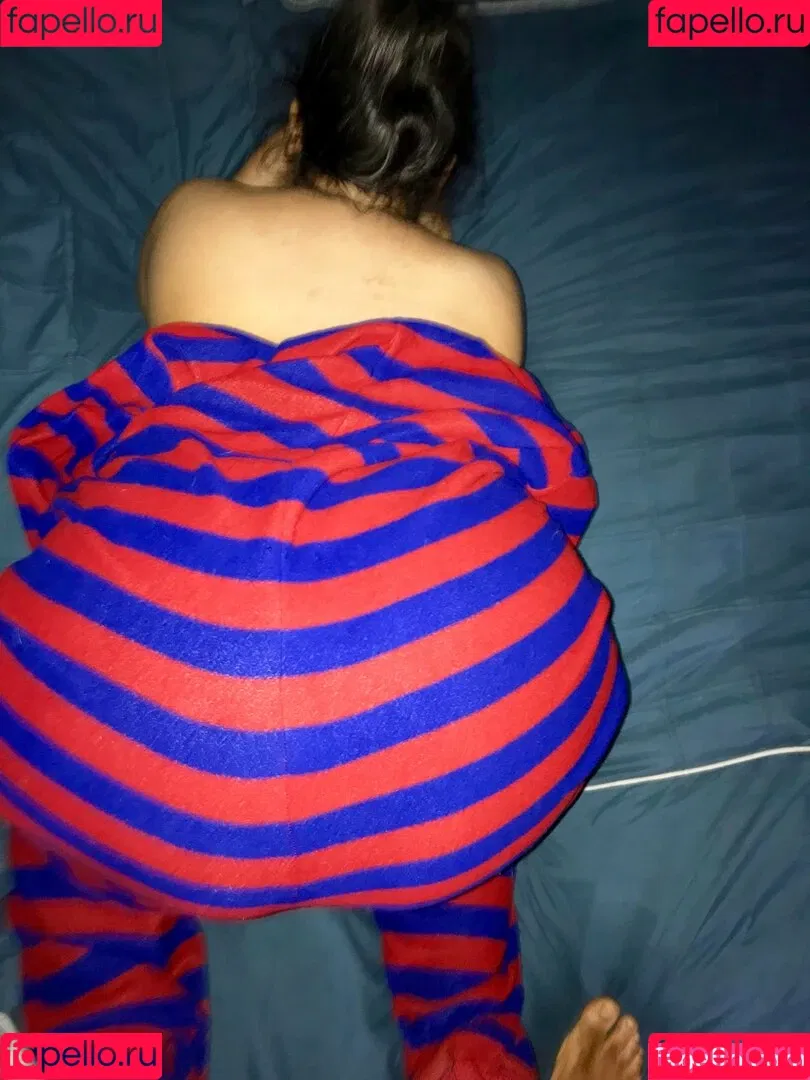 Walk_Historical Onlyfans Photo Gallery 