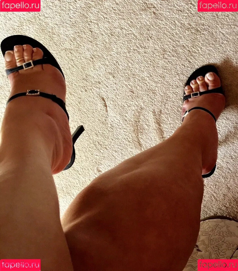 Walk_Historical Onlyfans Photo Gallery 