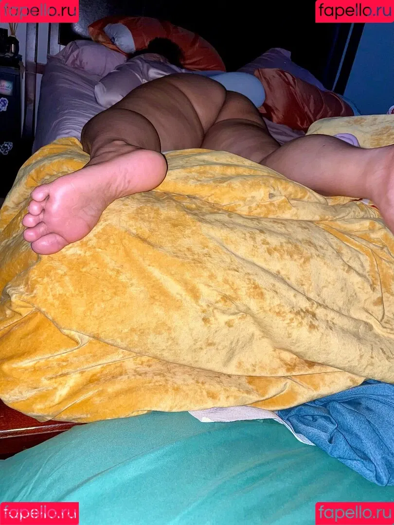 Walk_Historical Onlyfans Photo Gallery 