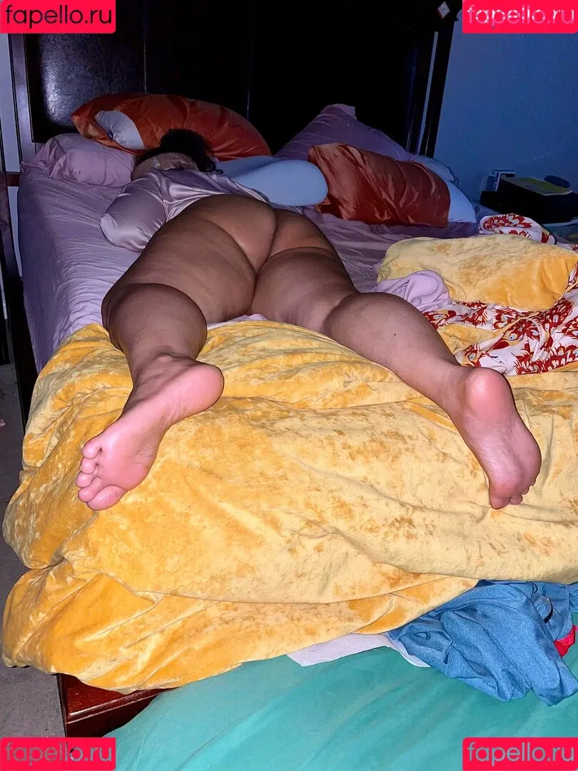 Walk_Historical Onlyfans Photo Gallery 