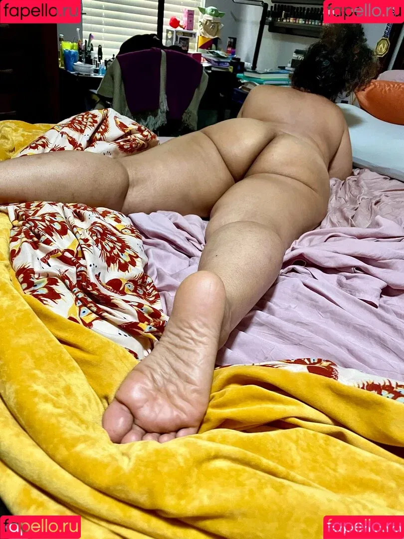 Walk_Historical Onlyfans Photo Gallery 