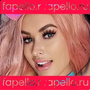 LauraLux Onlyfans Photo Gallery 