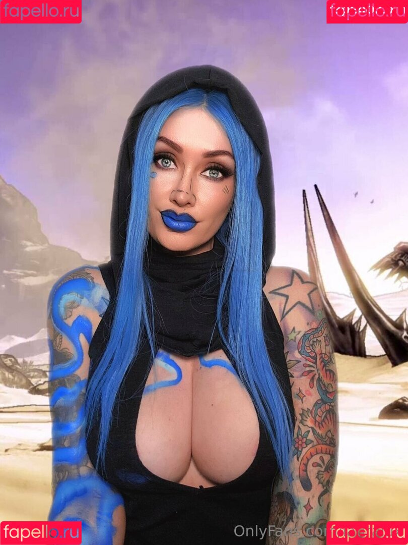 LauraLux Onlyfans Photo Gallery 