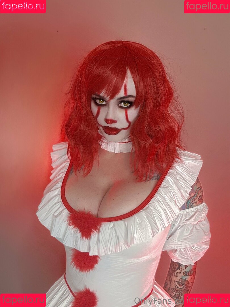 LauraLux Onlyfans Photo Gallery 