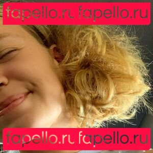 embey / embeyofficial Onlyfans Photo Gallery 