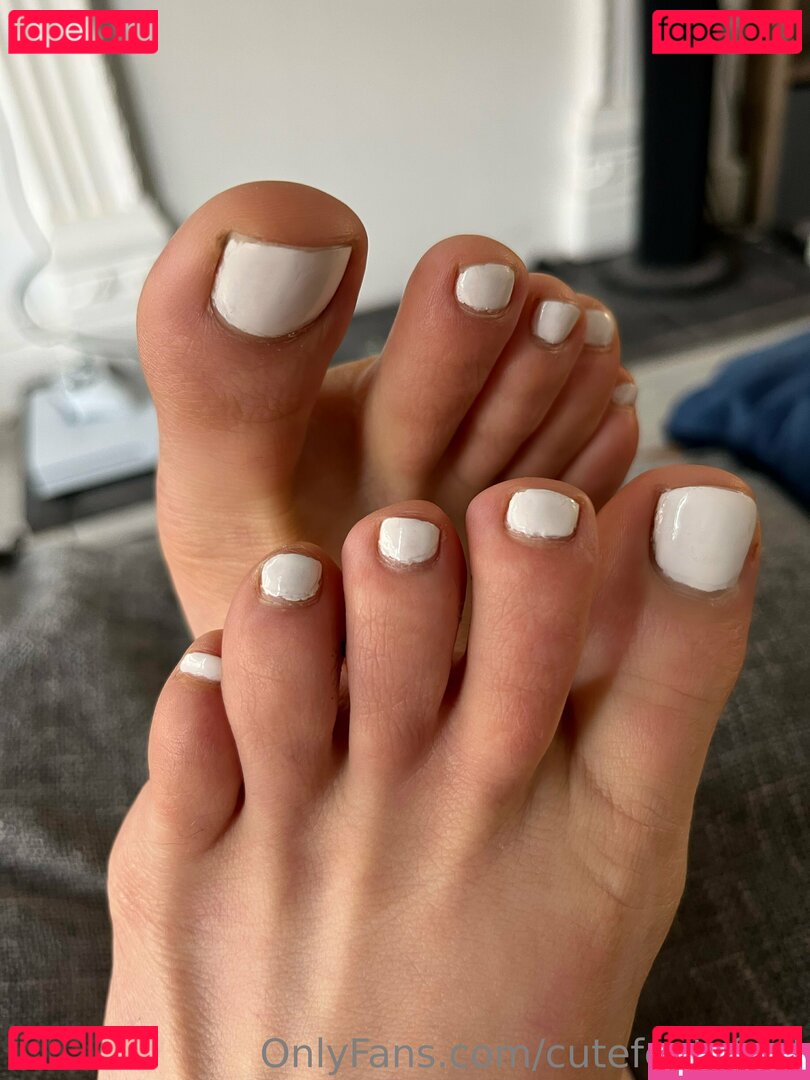cutefeet_and_ / cutefeetyfeet Onlyfans Photo Gallery 