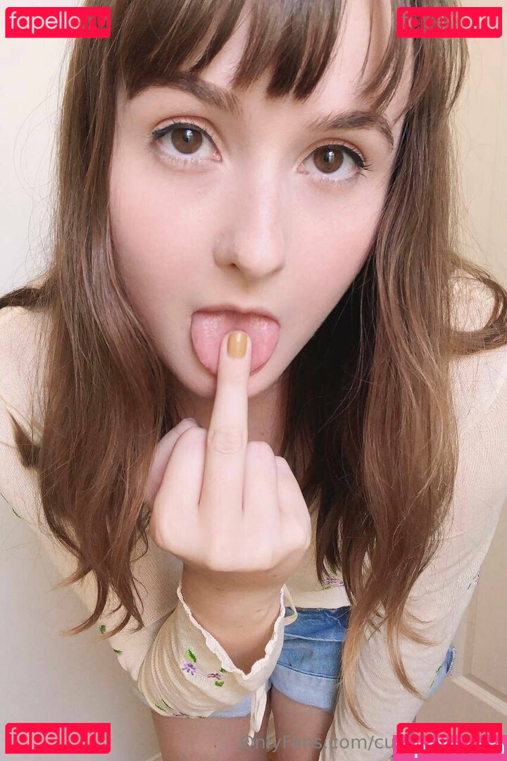 cuckgirlfriend / nahitsjustalex Onlyfans Photo Gallery 