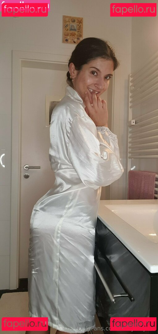 mary-st.john / marysaintjohn42 Onlyfans Photo Gallery 