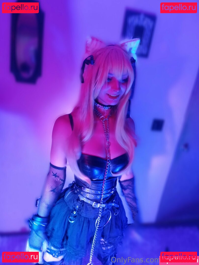 raeraefox / theraefox Onlyfans Photo Gallery 