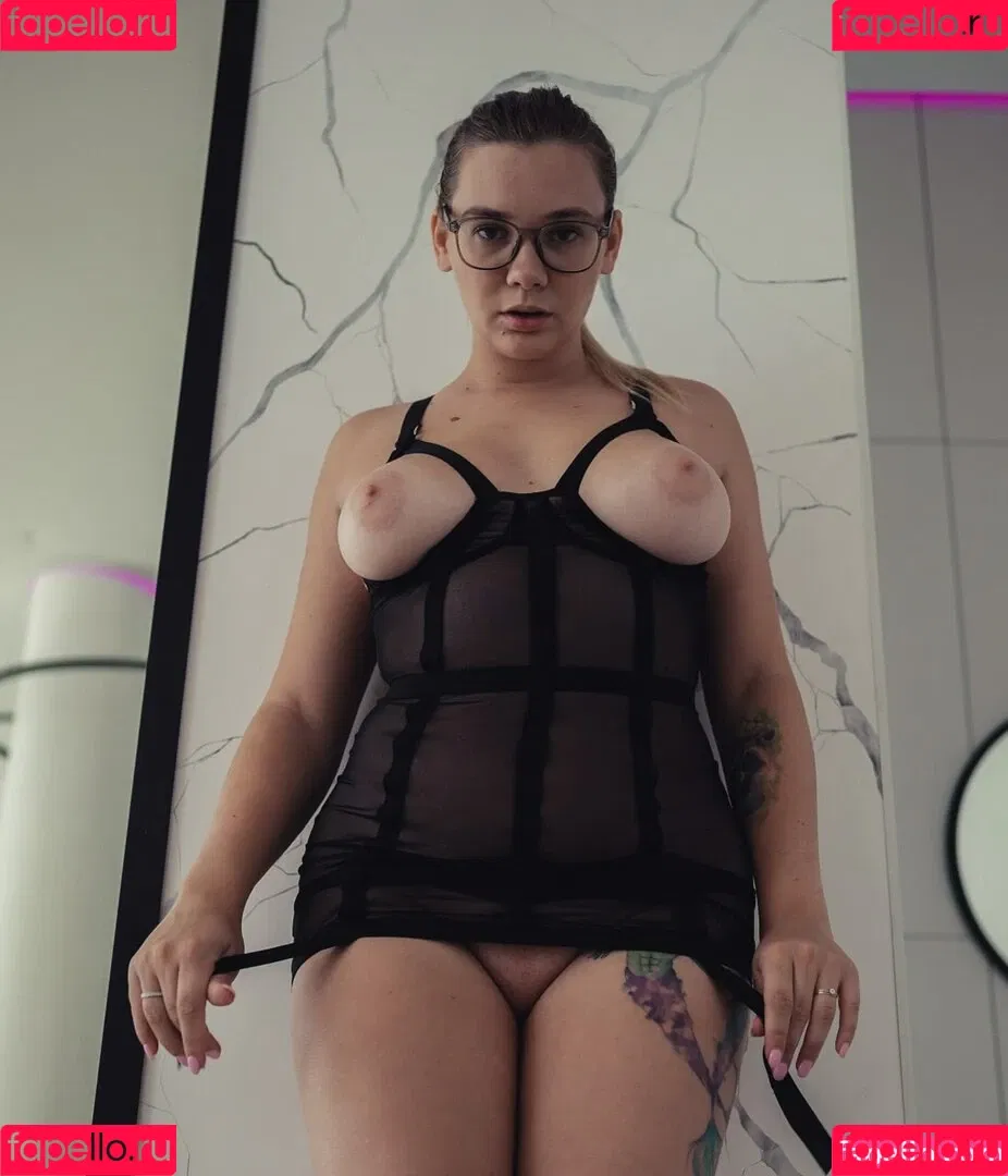 Natali Tihomirova Onlyfans Photo Gallery 