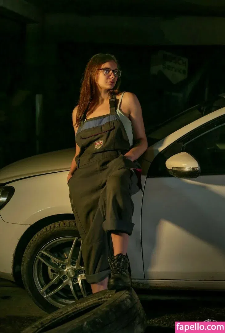 Natali Tihomirova Onlyfans Photo Gallery 