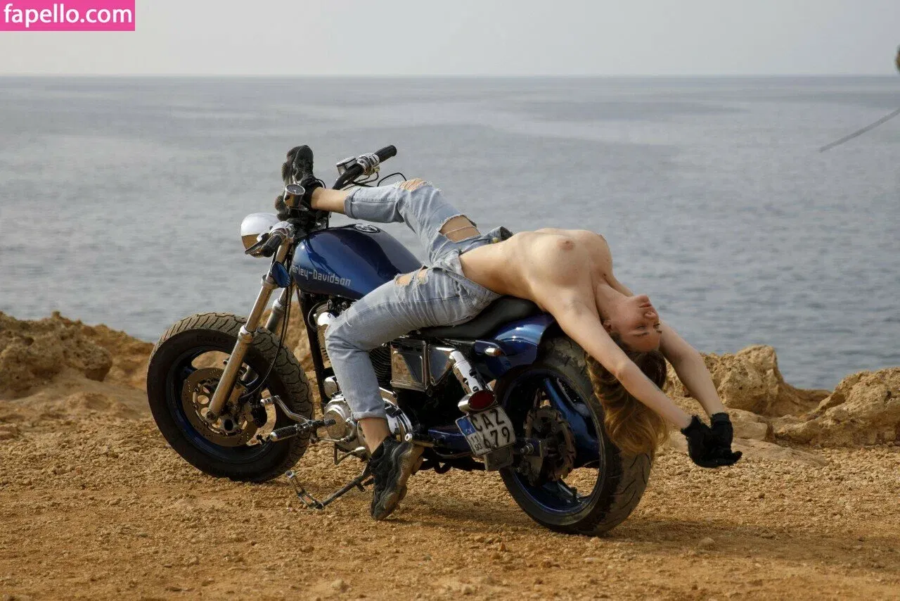 Natali Tihomirova Onlyfans Photo Gallery 