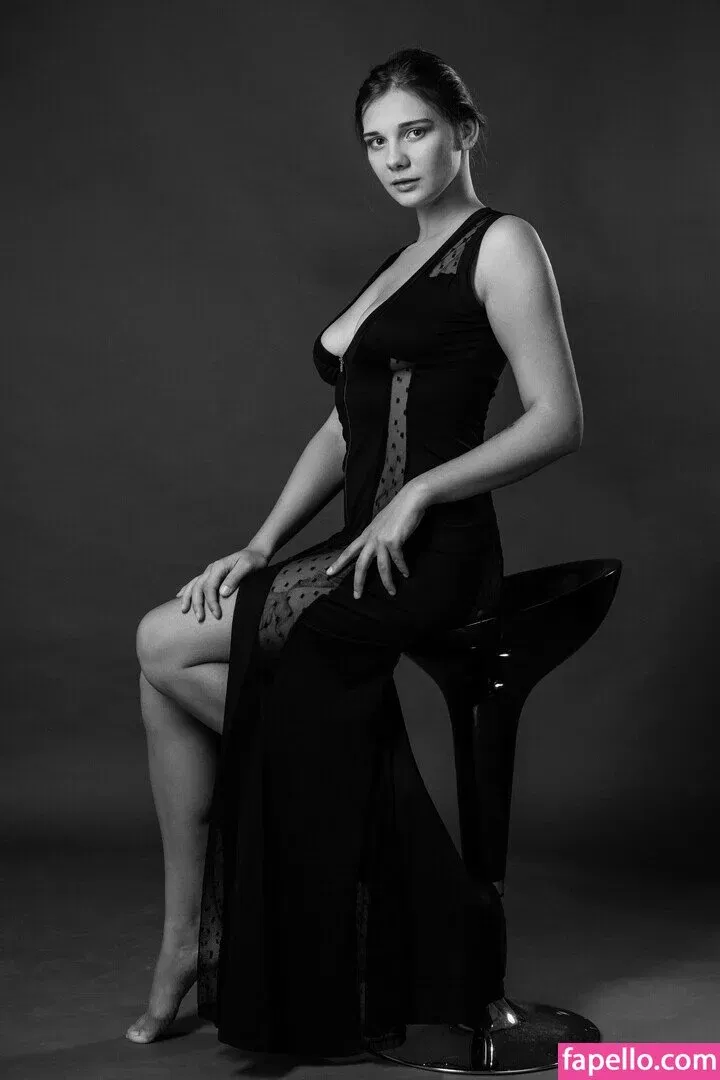 Natali Tihomirova Onlyfans Photo Gallery 