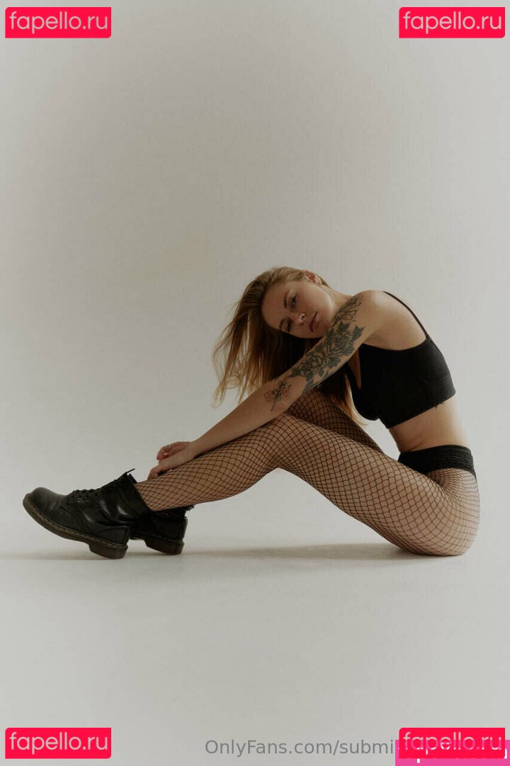 submit2athena / submit_to_athena Onlyfans Photo Gallery 