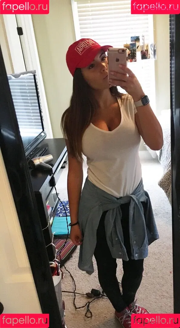 Fuckella Onlyfans Photo Gallery 