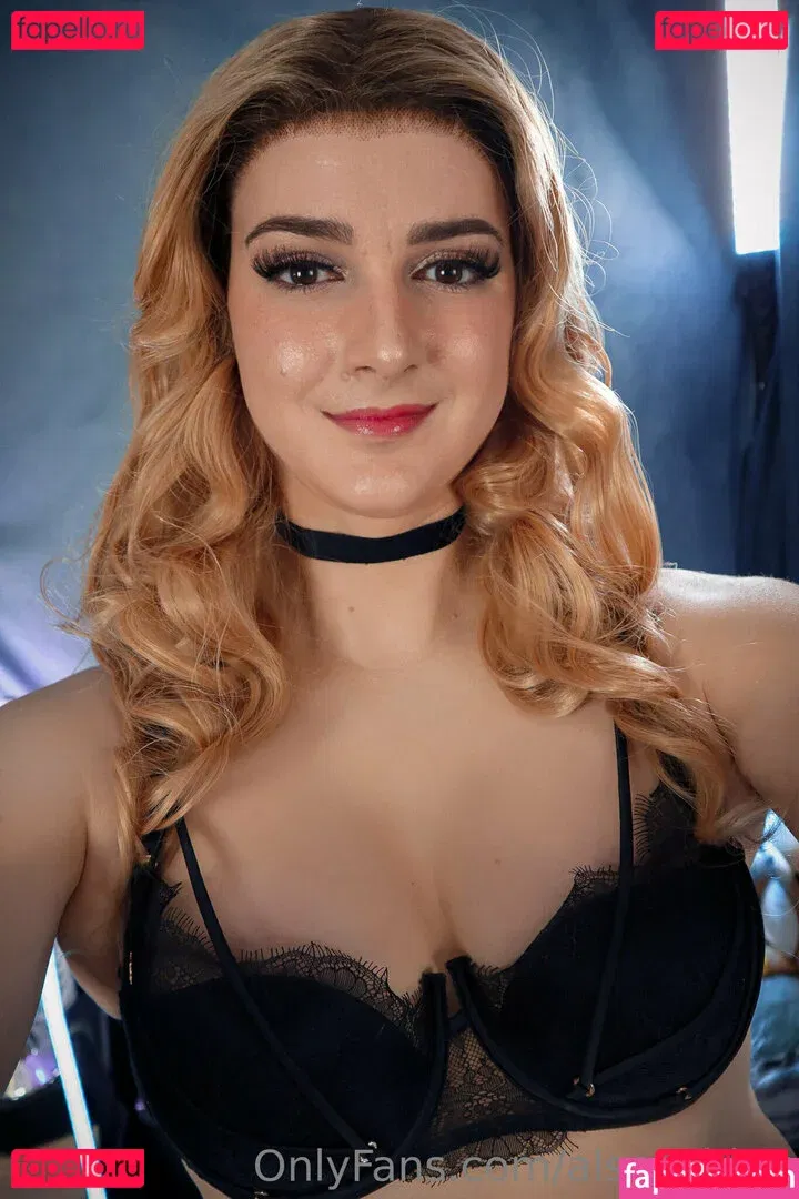 Ashley Barron Onlyfans Photo Gallery 