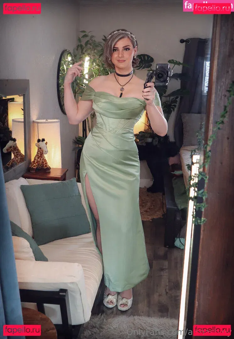 Ashley Barron Onlyfans Photo Gallery 