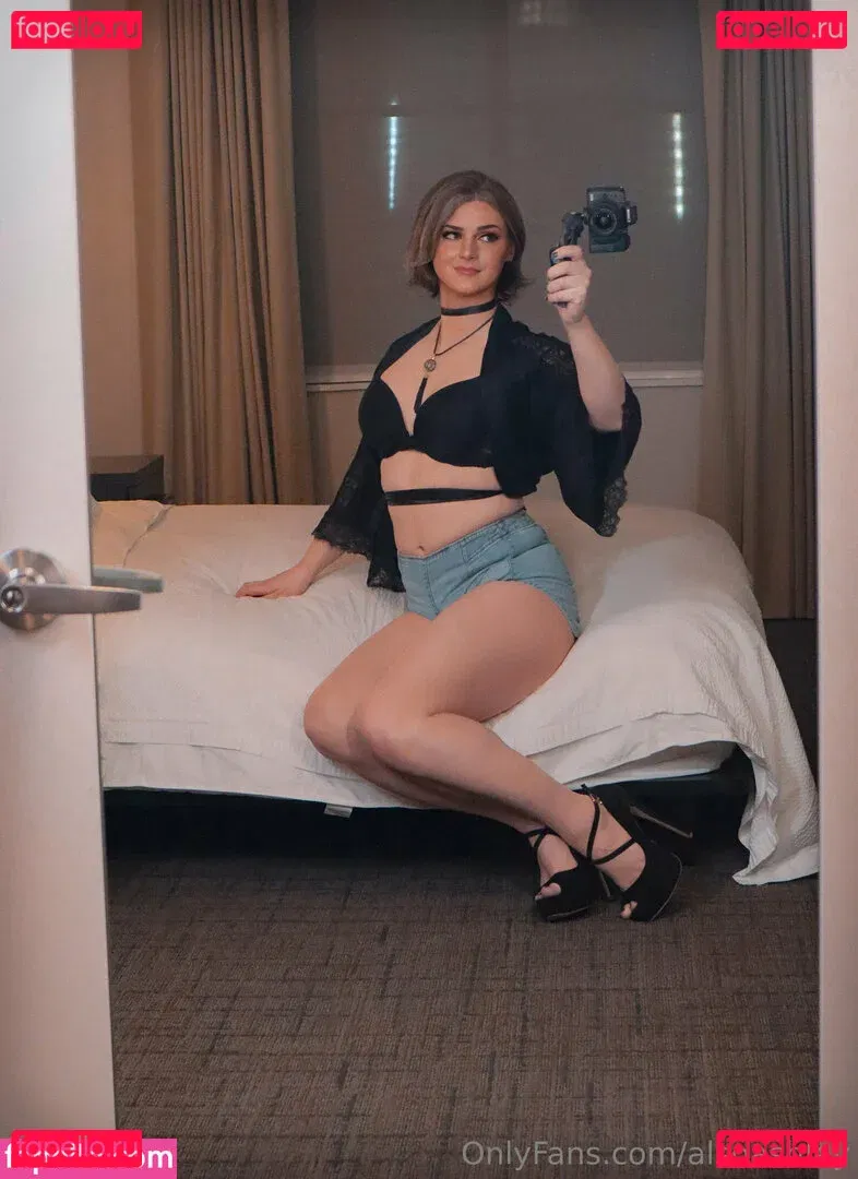 Ashley Barron Onlyfans Photo Gallery 