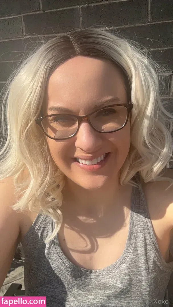 sophiaroseisreal Onlyfans Photo Gallery 