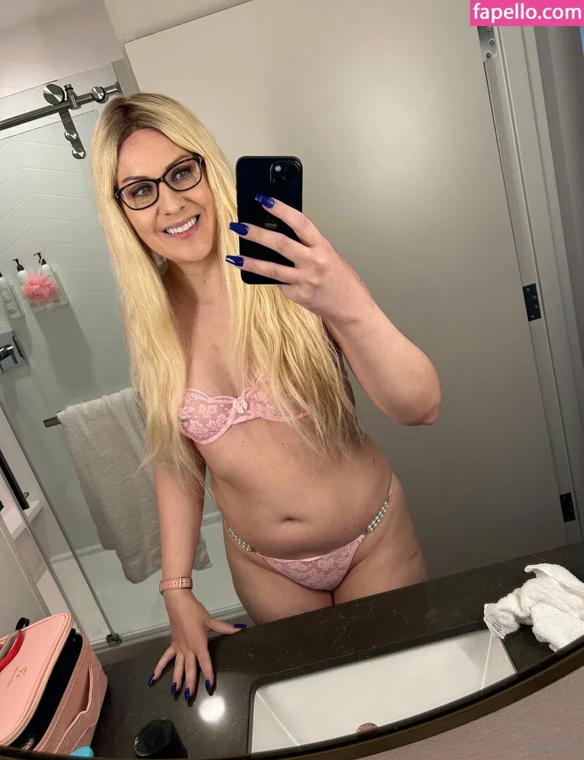 sophiaroseisreal Onlyfans Photo Gallery 