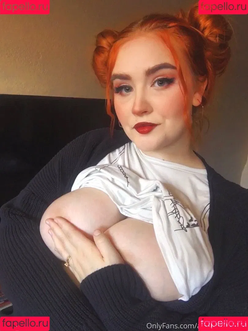 Allisonivyx Onlyfans Photo Gallery 