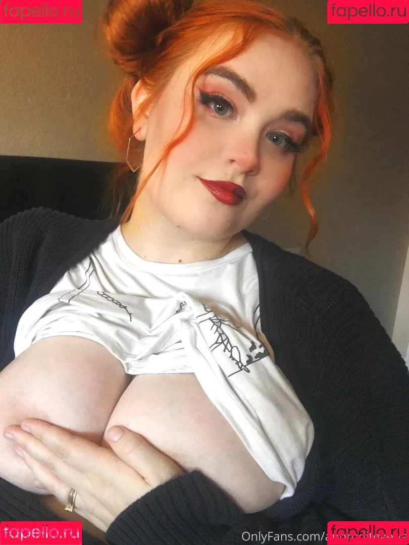 Allisonivyx Onlyfans Photo Gallery 
