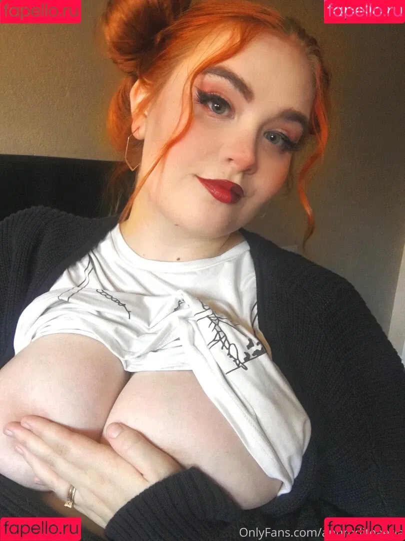 Allisonivyx Onlyfans Photo Gallery 