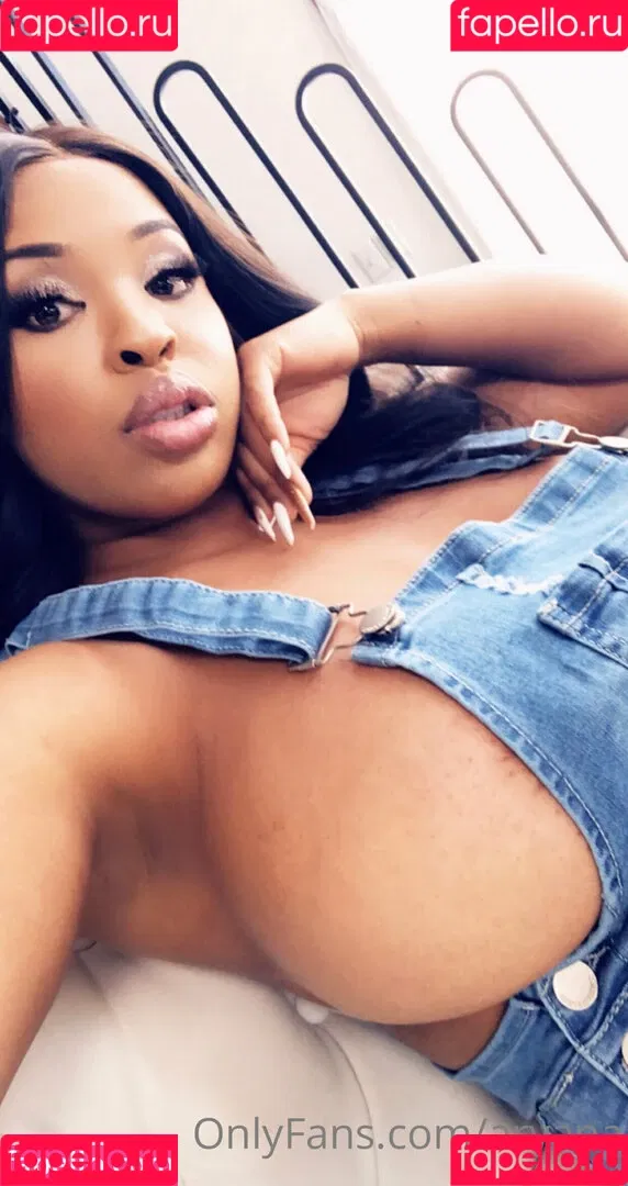 aryana Onlyfans Photo Gallery 