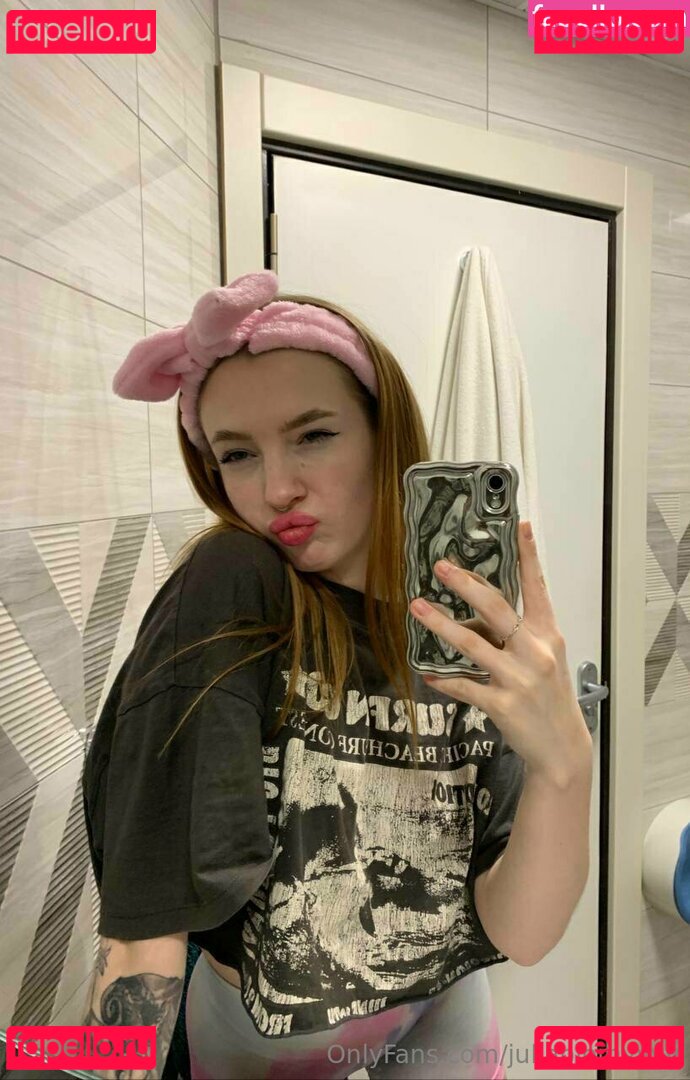 juliablomyyyy / juliaryb1 Nude Onlyfans Photo 6