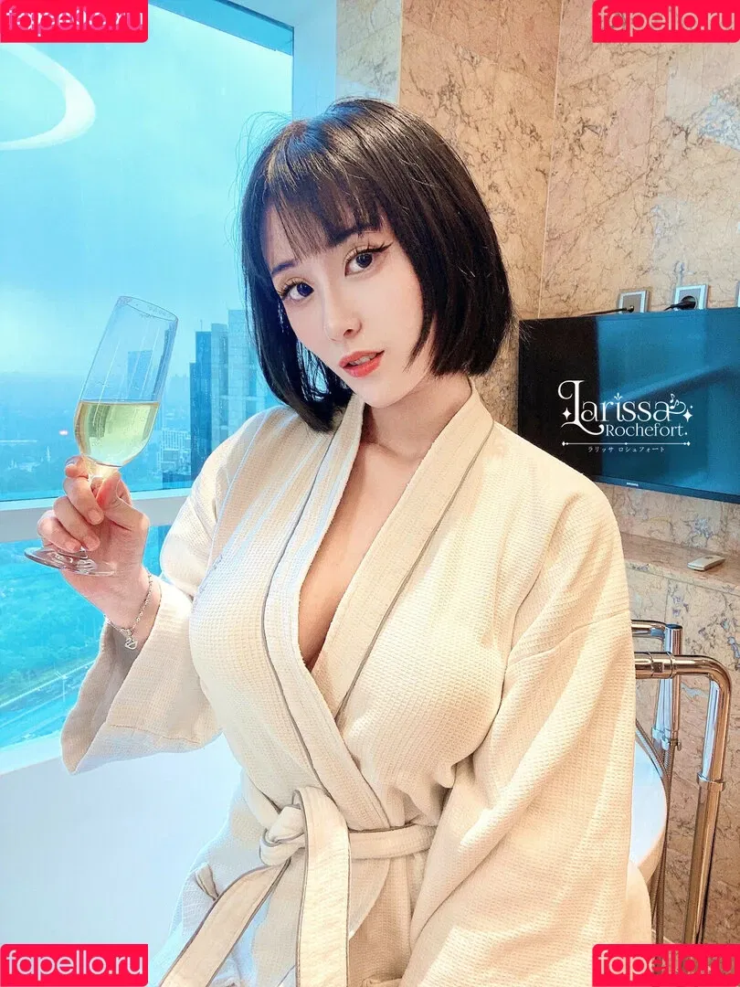 Larissa Rochefort Onlyfans Photo Gallery 