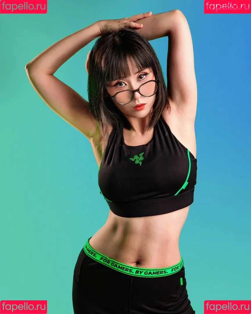 Larissa Rochefort Onlyfans Photo Gallery 