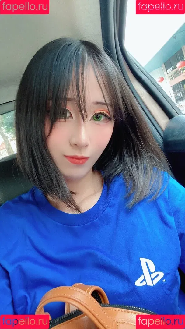 Larissa Rochefort Onlyfans Photo Gallery 