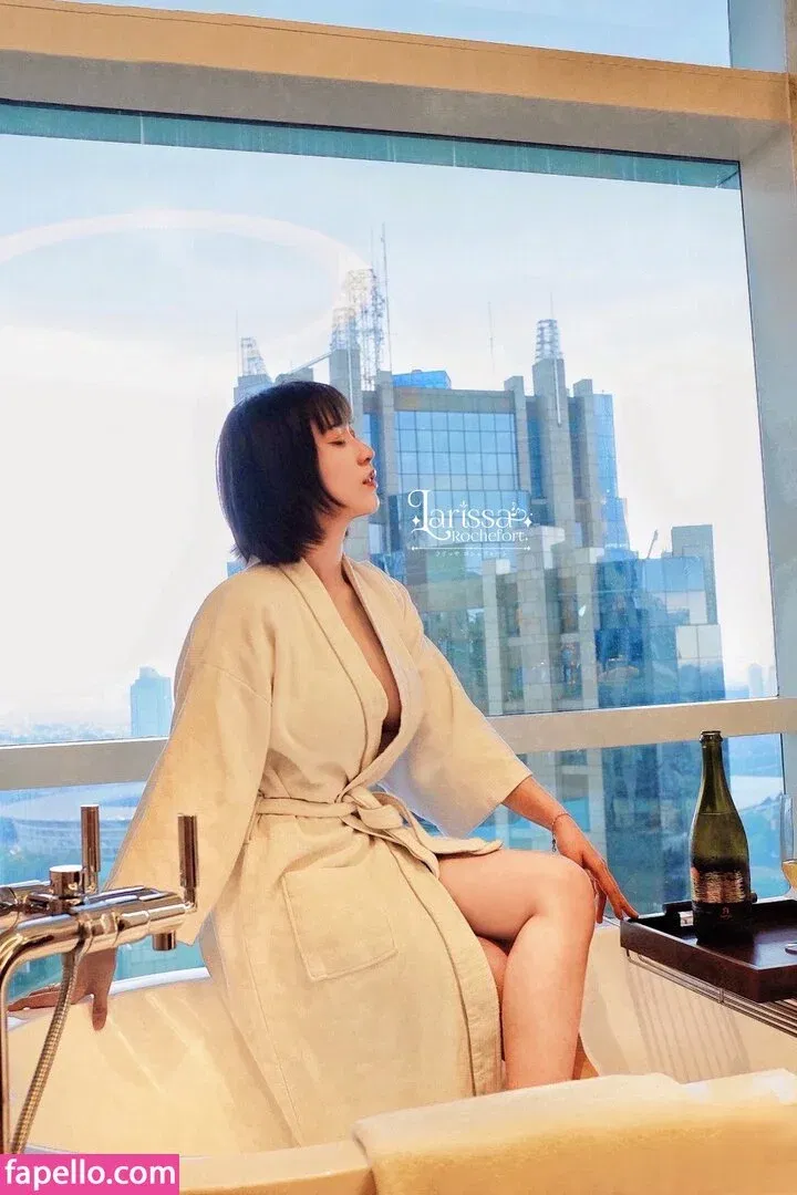 Larissa Rochefort Onlyfans Photo Gallery 