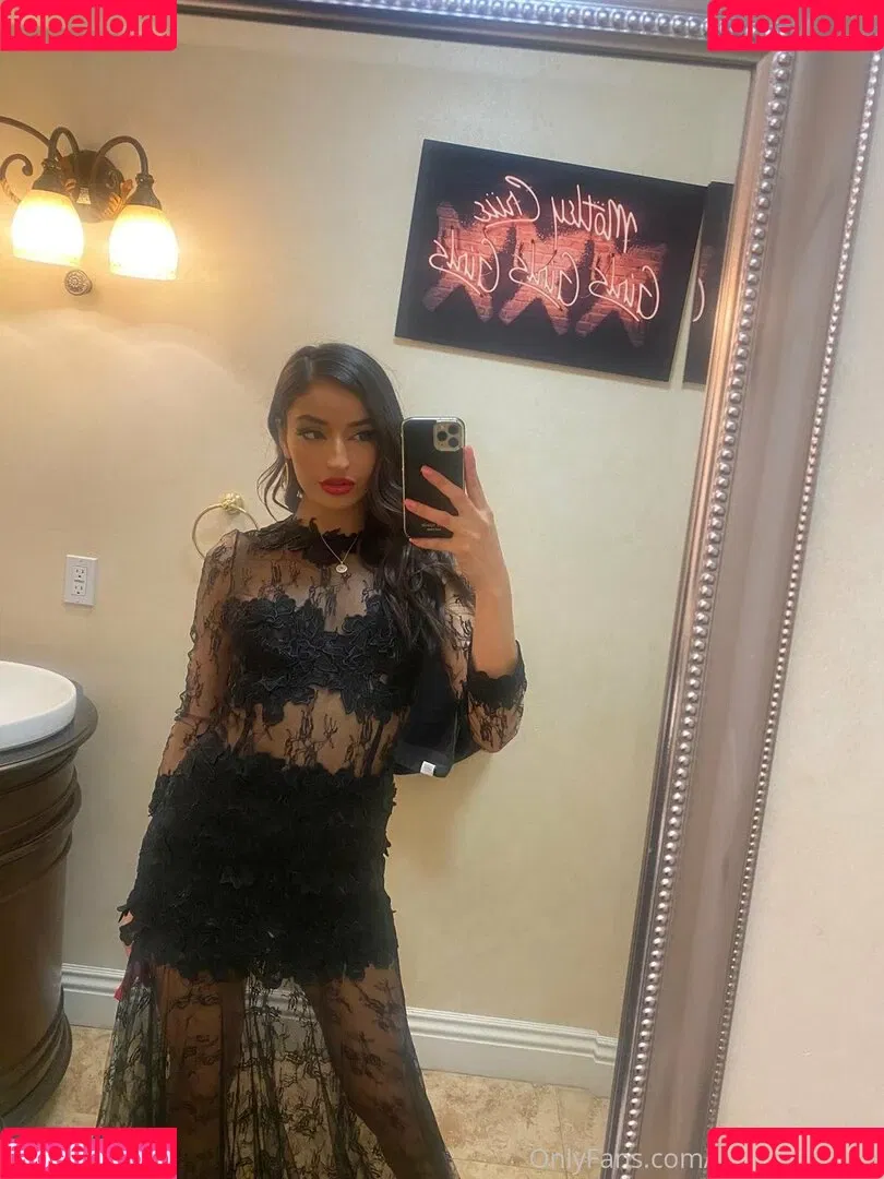 Emily Willis Onlyfans Photo Gallery 