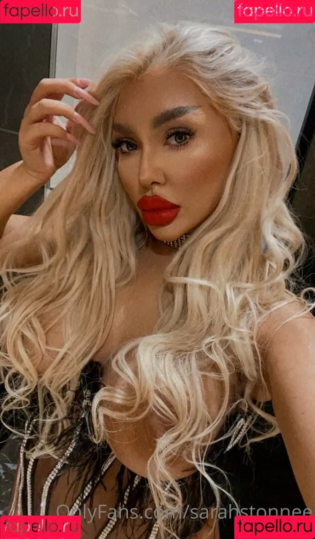 sarahstonnee Onlyfans Photo Gallery 