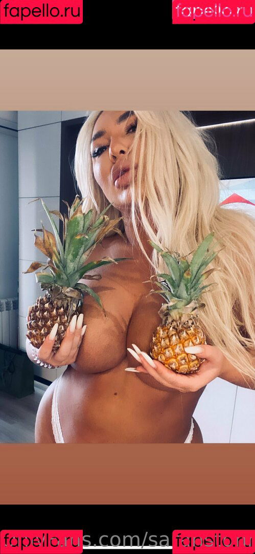 sarahstonnee Onlyfans Photo Gallery 