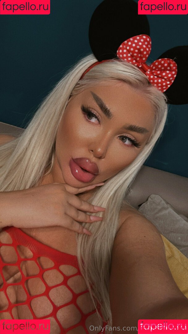 sarahstonnee Onlyfans Photo Gallery 