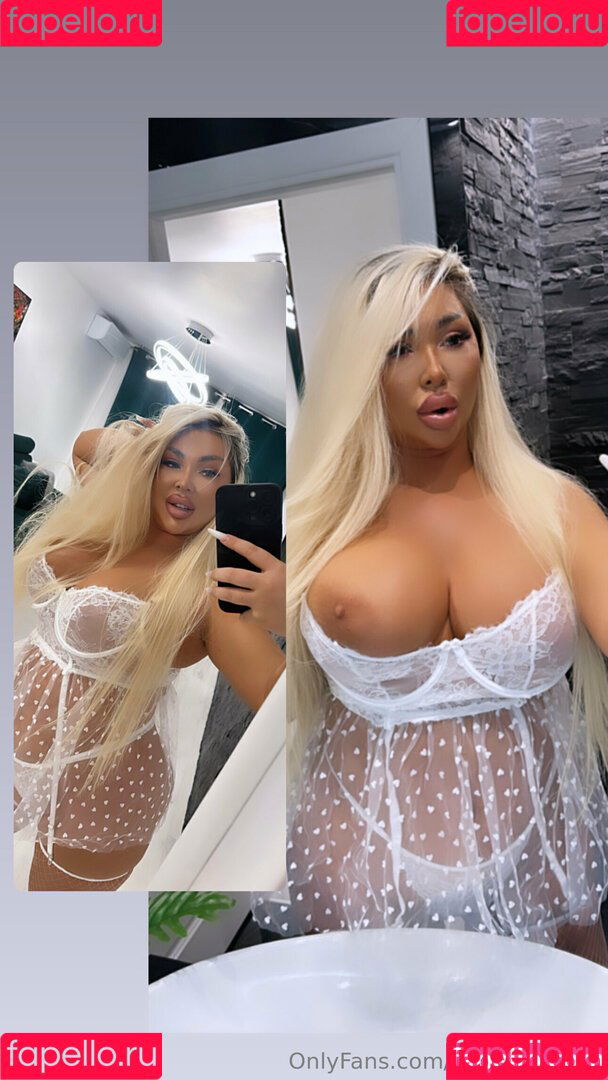 sarahstonnee Onlyfans Photo Gallery 