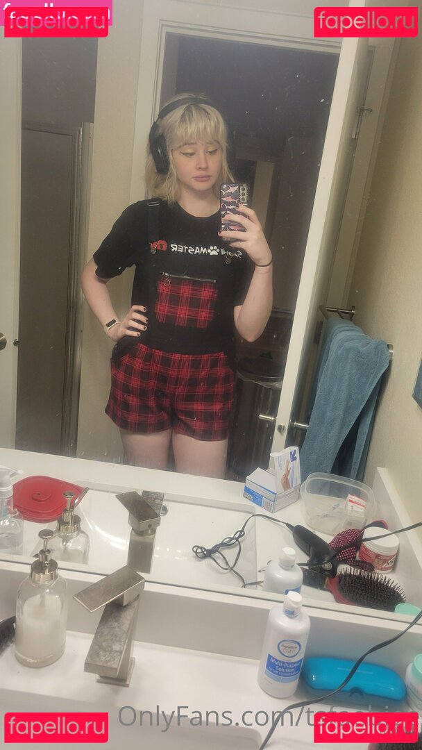 Tsfaebiee / funsizeherself Onlyfans Photo Gallery 