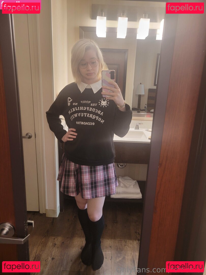 Tsfaebiee / funsizeherself Onlyfans Photo Gallery 