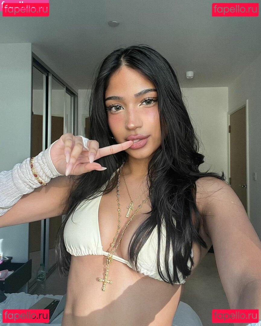 imanimalikaa / magikmilktea / manixbby Onlyfans Photo Gallery 