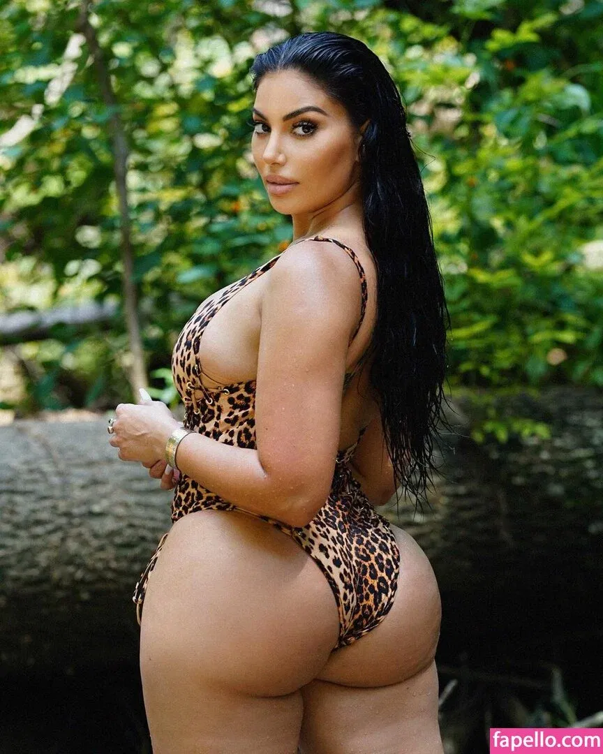 lareinasworld Onlyfans Photo Gallery 