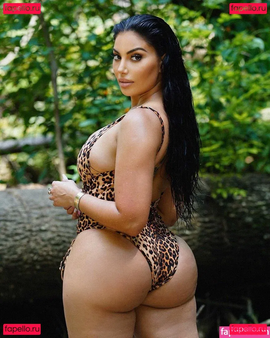 lareinasworld Onlyfans Photo Gallery 